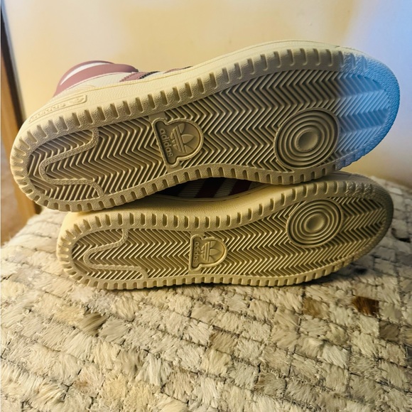 Womens Adidas Magic Mauve New size 8.5 New!! - Picture 6 of 10